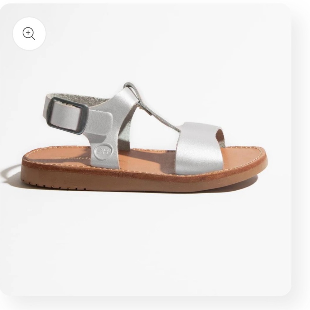 Freshly Picked, silver Malibu Sandals Size 11